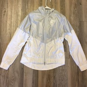 NIKE white retro windbreaker with hood size small